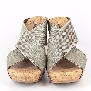 Women's size 8 wedges